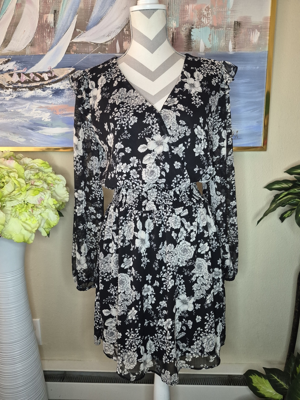 Socialite Black and White Floral Long Sleeve Wrap Dress
